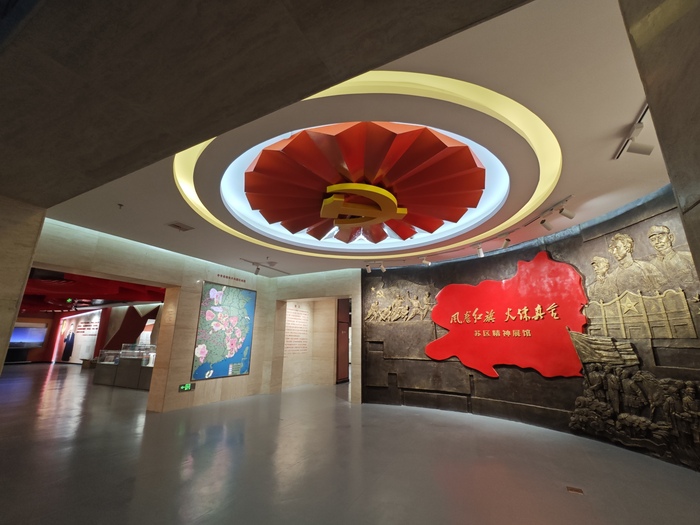 1.纪念场馆：江西理工大学苏区精神展馆