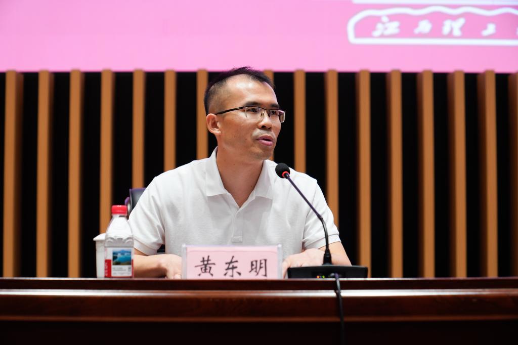 警示教育暨集体谈话会-6216.jpg